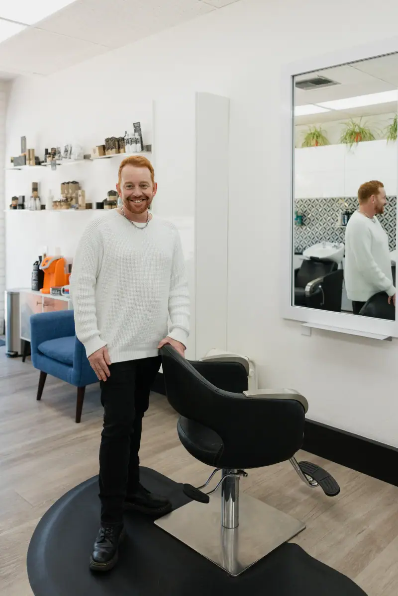 Palm Springs hair stylist with a finished blowout